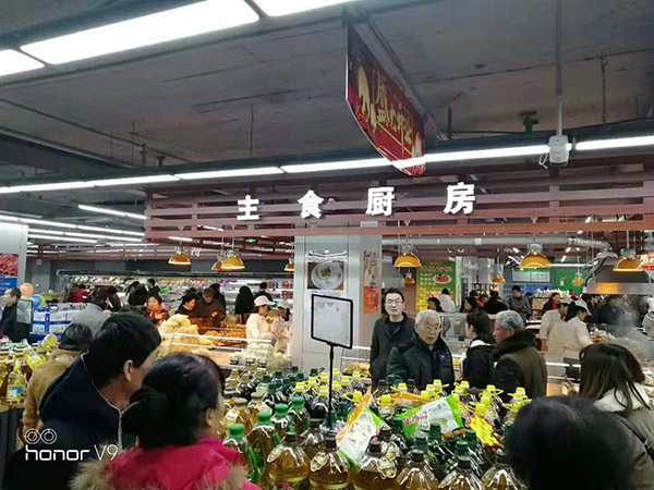山西长治华龙国际千友超市生意火爆