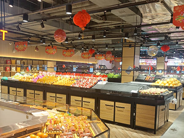 超市货架水果区